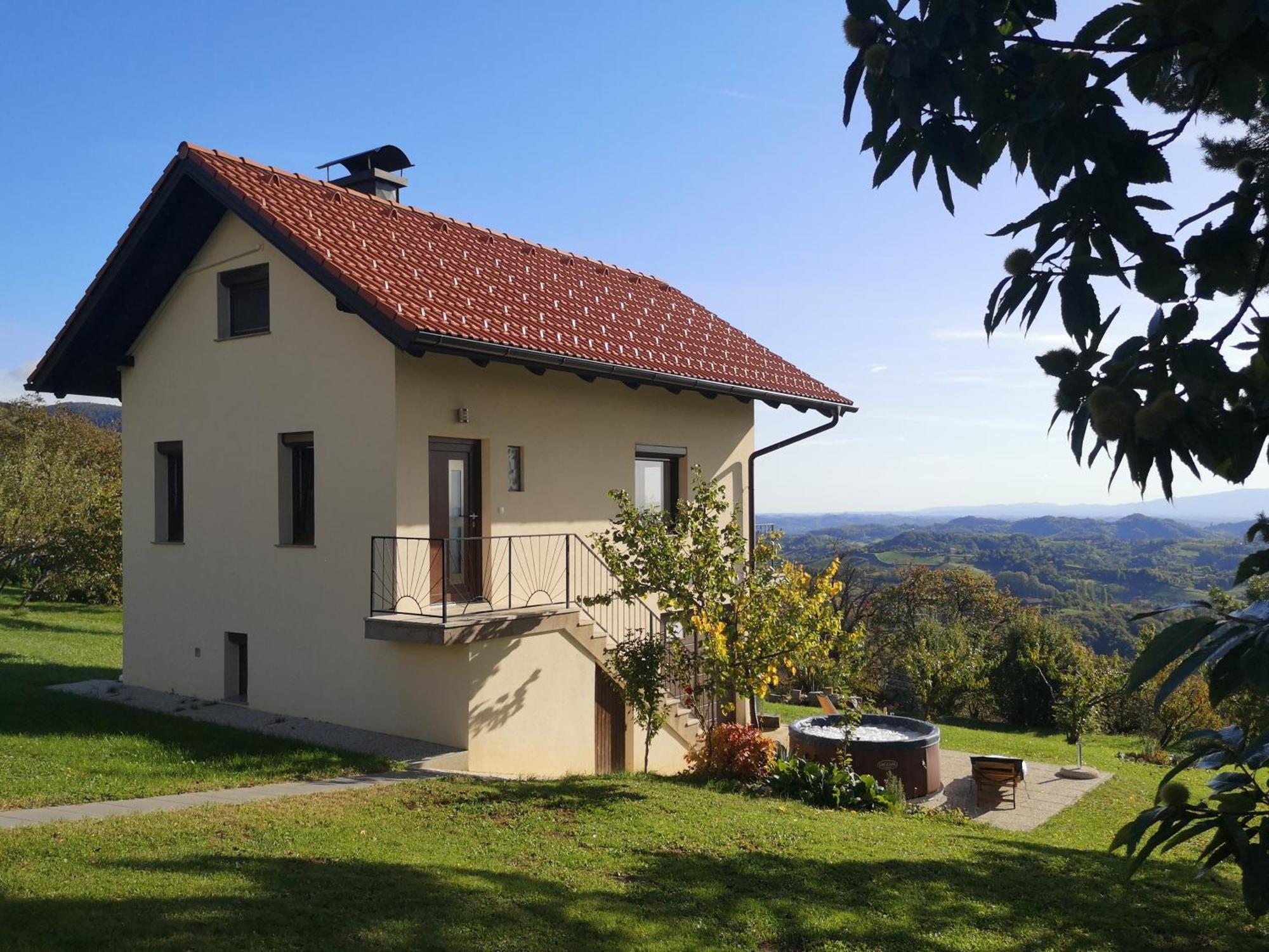 Apartma Hisa Na Ravnah With Hot Tub Pišece Extérieur photo
